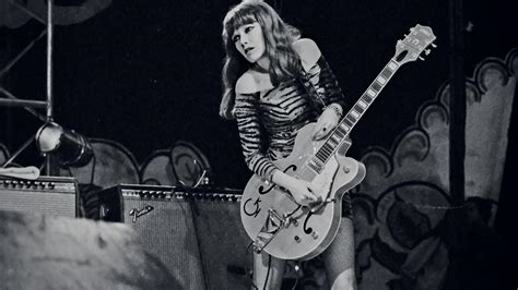 The Cramps' Poison Ivy on her guitar playing & hoodlum music | Guitar World