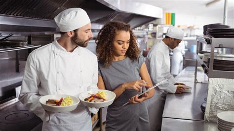 How Cross Training your Staff Can Improve Your Kitchen Service