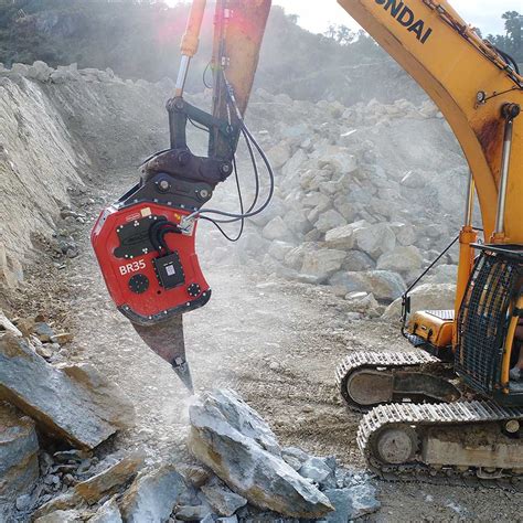 Vibro Ripper | Robur Hire | Excavator Attachment Hire