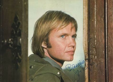 33 Vintage Portrait Photos of Jon Voight in the Late 1960s and ’70s ...