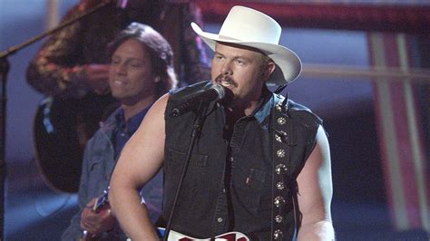 Toby Keith: The story behind country singer's hit 'Courtesy of the Red ...