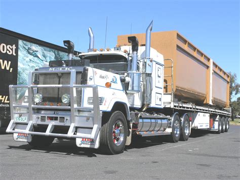 Pin by Charlie Lockwood on Australian Trucks | Mack trucks, Trucks, Mack