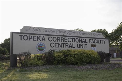 Kansas prison fires 2 employees, disciplines 6 for mocking injur