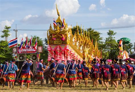 Représentation Thaïlandaise De Musique Image stock éditorial - Image du ...