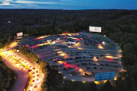 10 of the Best Drive-In Movie Theaters Around the United States