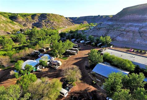 10 Drumheller Camping Sites You'll Love to Camp At (for 2024)