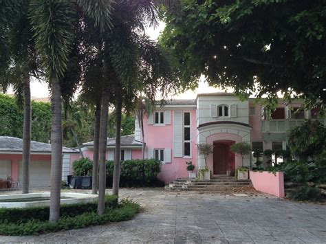 Pablo Escobar’s Former Miami Beach Home Has Been Demolished by the New ...