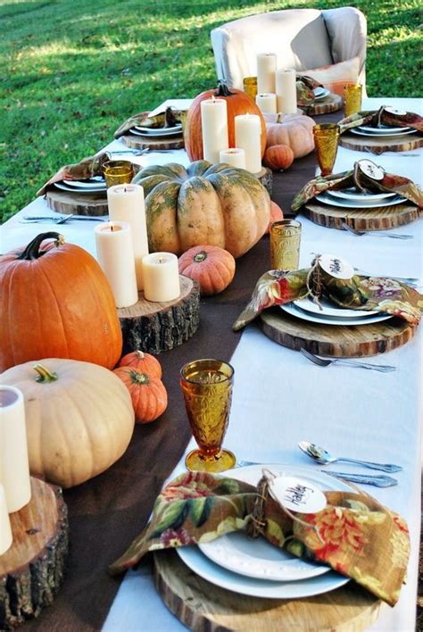 23 Chic Outdoor Thanksgiving Table Setting Ideas - Shelterness