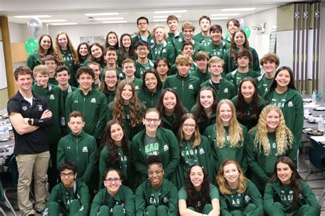 Reagan Aquatics Team Gathers Before Competing At 26-6A District ...