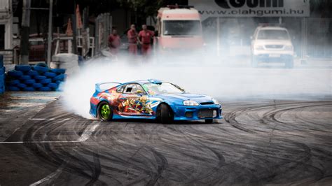 Fond d'écran : voiture, courses, Voitures de course, pistes de course ...