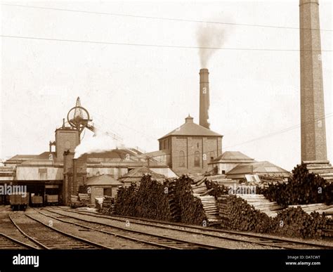 South Kirkby Colliery early 1900s Stock Photo - Alamy