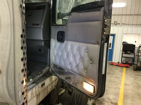 Kenworth T800 Door, Interior Panel