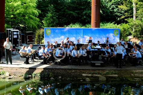 VIDEO: Voorstellingen in het centrum van Brunssum vanwege 70 jaar JFC ...