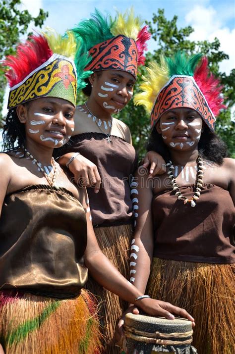 Traditional Dancer of Papua Editorial Photography - Image of papua ...