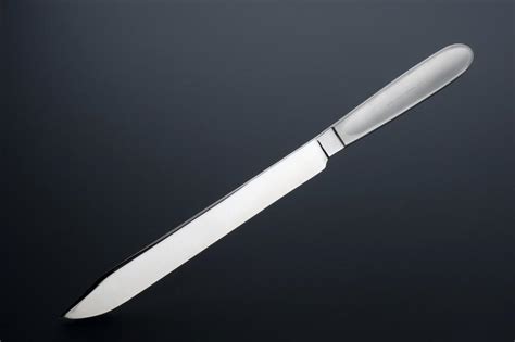 Liston-type amputation knife, Surrey, England, 1980 | Science Museum ...