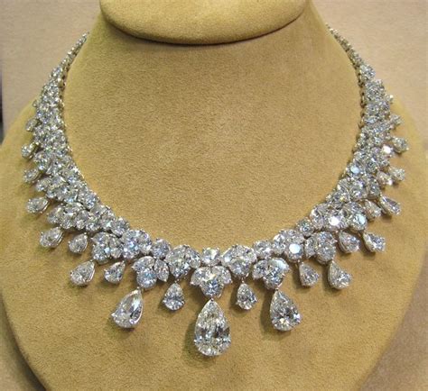 Top 10 Most Expensive Necklaces In The World | Diamond necklace simple ...