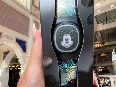 Disneyland MagicBand+ Walt and Mickey Partners Disneyland DCA exclusive ...