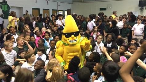 Savannah Bananas minor league baseball team unveils new mascot | WPDE