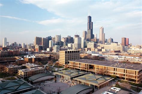 UIC ranks high on list of world’s young universities | UIC today