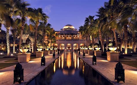 Best Luxury Hotels in Dubai - View Retreats