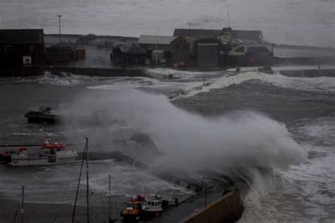 Storm Babet sweeps Scotland - One dead and massive flood damage - Meta ...