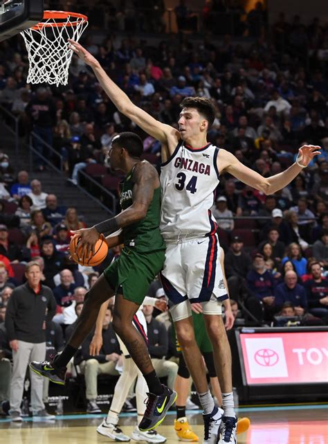 Gonzaga's Chet Holmgren finalist for Naismith Defensive Player of the ...