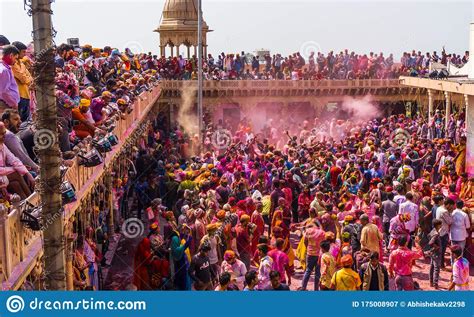 Mathura holi festival editorial photography. Image of bhavan - 175008907