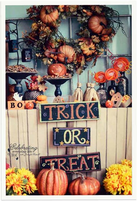 Trick or Treat Bar {Decorating for Halloween}