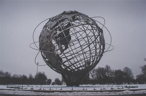 Wallpaper : globe, sculpture, architecture 2516x1667 - - 988604 - HD ...