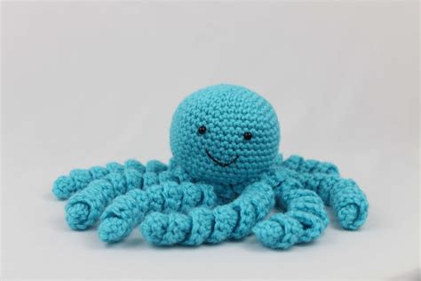 Octopus Amigurumi - Free Crochet Pattern - StringyDingDing