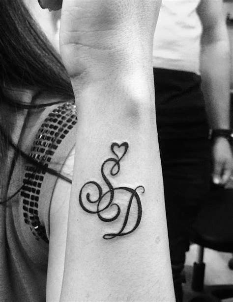 50+ Amazing D Letter Tattoo Designs and Ideas – Body Art Guru