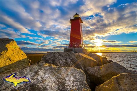 Lighthouse Manistique 5334 Upper Peninsula Michigan Photography - Etsy