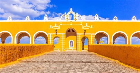 Izamal Mexico: Visiting the Yellow City in Yucatan [2024]