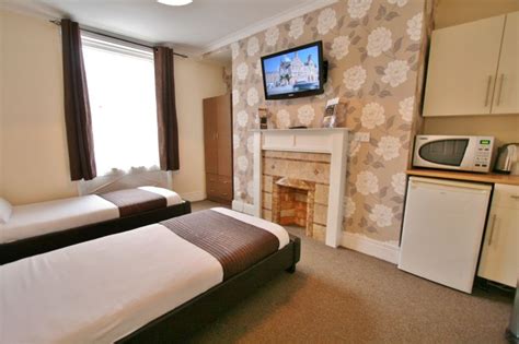 Cheap Hotels in Cheltenham - Roomsbooked