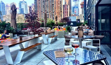 9 NYC Rooftop Restaurants You Can Still Enjoy During the Winter