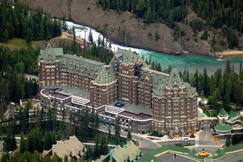 Fairmont Banff Springs Hotel - a photo on Flickriver