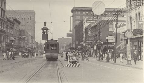 Downtown Flint, late 1920s-1930s | Flint michigan, Michigan travel ...