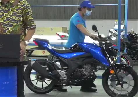 Suzuki Gsx R150 Vs S150 | Reviewmotors.co