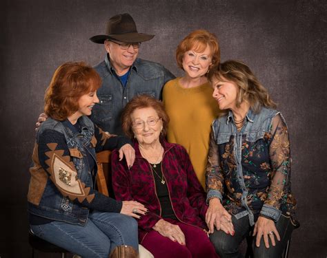 The Faith Between Sisters: Reba McEntire, Susie McEntire-Eaton, & Alice ...