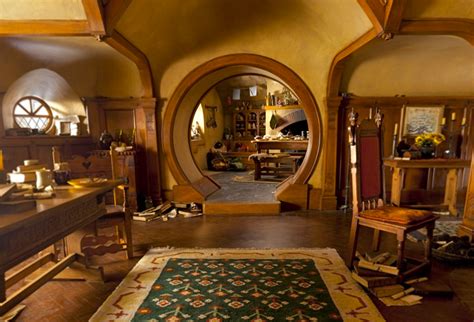 hobbiton: Photo | Hobbit house, The hobbit, House design