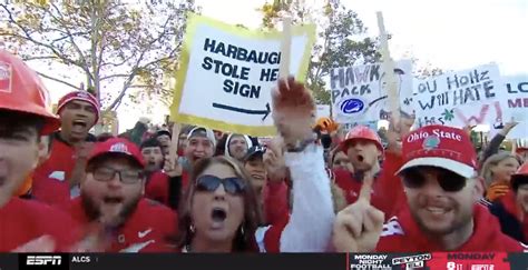 College GameDay signs: Best of Week 8 from Ohio State-Penn State