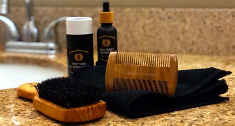 Royal Beard Care Blog | Comb vs Brush | Beard Pharaoh©