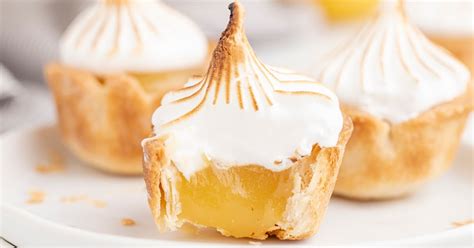 Mini Lemon Meringue Pies | Dessert | The Best Blog Recipes