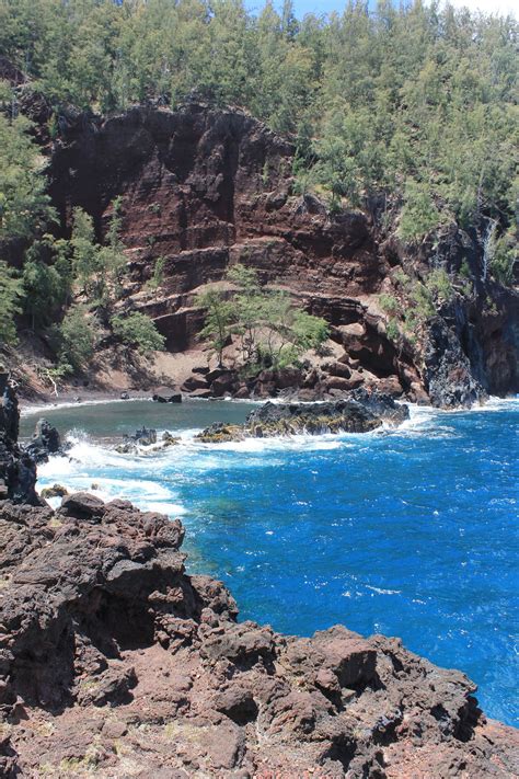 Red Sand Beach | Maui Guidebook