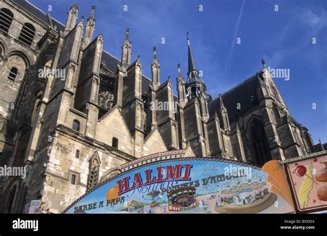 SAINT QUENTIN basilica in Picardie region France Stock Photo - Alamy