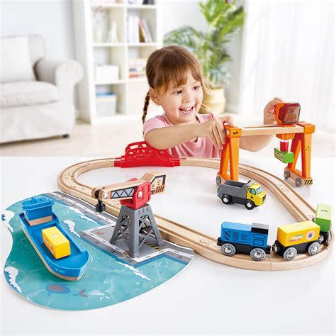 Jual Hape Train Lift and Load Harbour Set | Shopee Indonesia