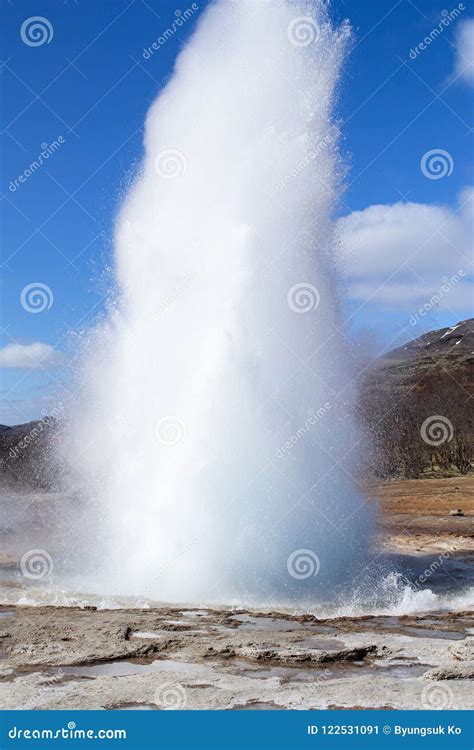 Strokkur Geysir Eruption at the Geysir Geothermal Park in Iceland Stock ...