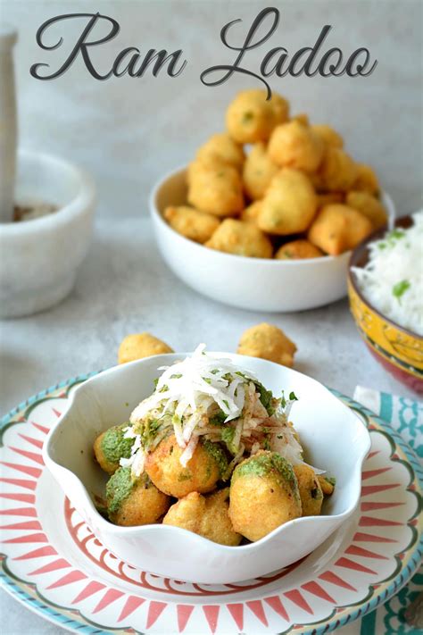 Ram Ladoo recipe, how to make delhi gulgulle, Ram Laddu With Green Chutney