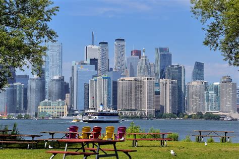 Toronto Islands: Everything You Need to Know - Canoo