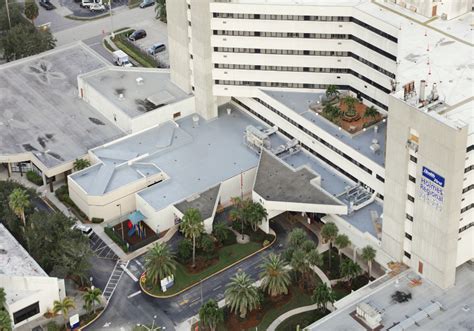 Re-Roofing a Busy Hospital Poses Logistical Challenges - Roofing